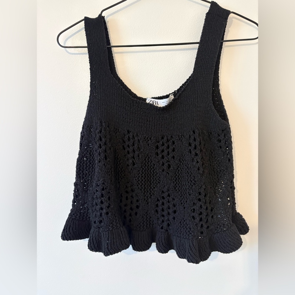 * 3 FOR $20 * Zara Black Knit Crop Tank